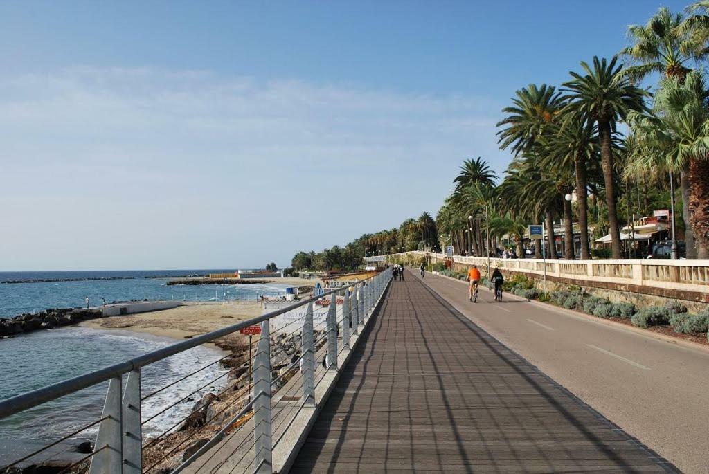 Gaudio 22 Apartment Sanremo Bagian luar foto